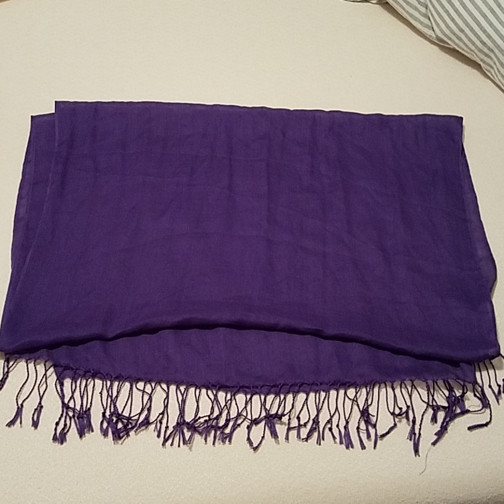Scarf/wrap - Picture 4 of 4